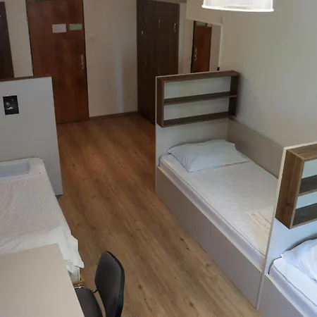 Tabor Hostel *