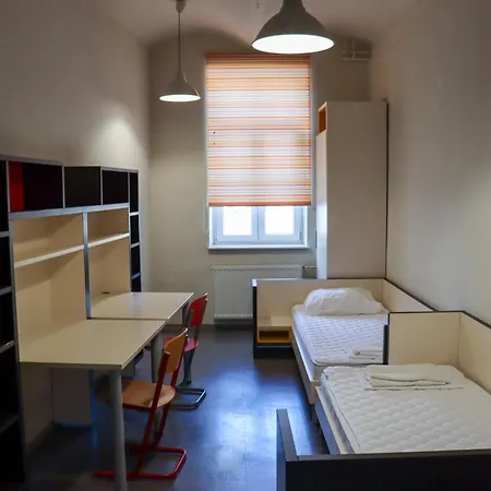Tabor Hostel *